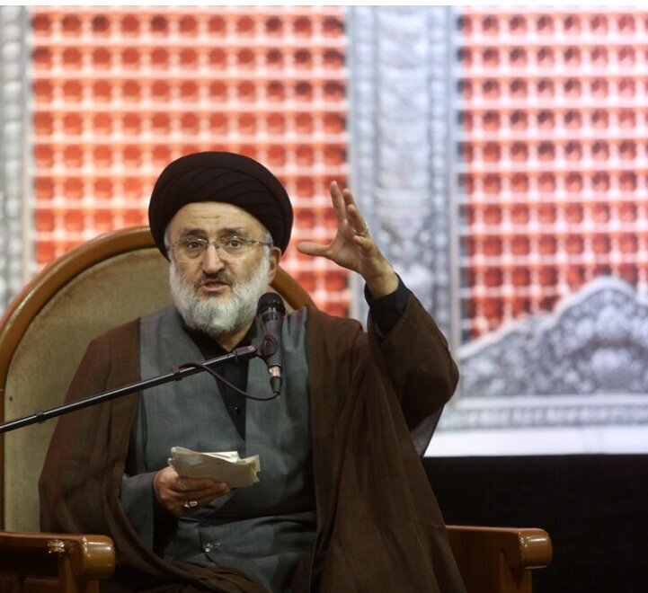 عبادتِ خدا اور عوام کی خدمت، امام سجادؑ کی دو نمایاں خصوصیات