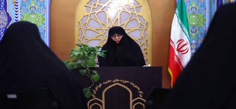 بانوان طلبه با اهتمام بیشتری در رشته تحصیلی «فقه و اصول» ورود کنند