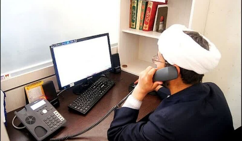 وظیفه فرزند در مقابل والدین ضد نظام جمهوری اسلامی چیست؟
