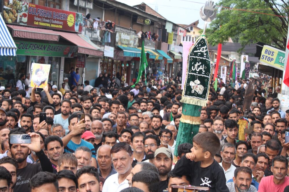 رئیس انجمن شرعی شیعیان جامو و کشمیر: مقاومت در اسارت؛ نقش کلیدی اهل بیت(ع) در ماندگاری عاشورا است