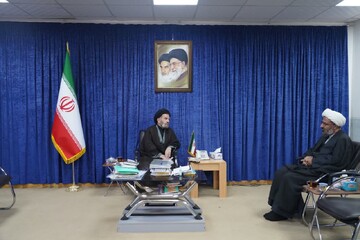 تصاویر/ دیدار امام جمعه پلدختر با نماینده ولی فقیه در لرستان