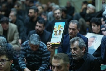 تصاویر/ مراسم یادبود شهدای حمله رژیم جنایتکار صهیونیستی به ندامتگاه اوین