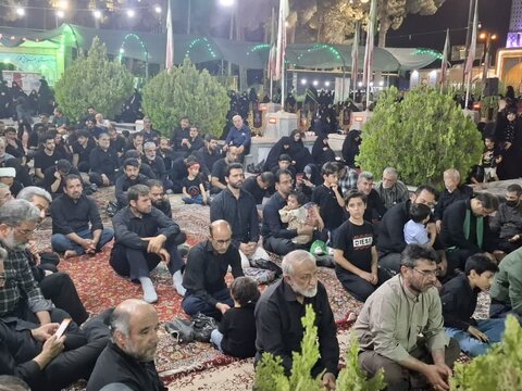تصاویر/ مراسم عزاداری دهه دوم محرم الحرام هیئت رزمندگان اسلام کاشان