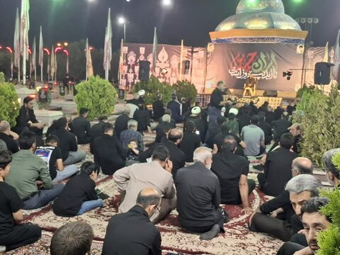 تصاویر/ مراسم عزاداری دهه دوم محرم الحرام هیئت رزمندگان اسلام کاشان