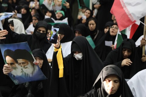تصاویر / اجتماع بزرگ بانوان همدانی در حمایت از رهبر معظم انقلاب