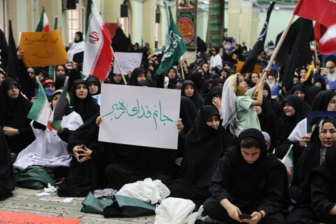 تصاویر / اجتماع بزرگ بانوان همدانی در حمایت از رهبر معظم انقلاب