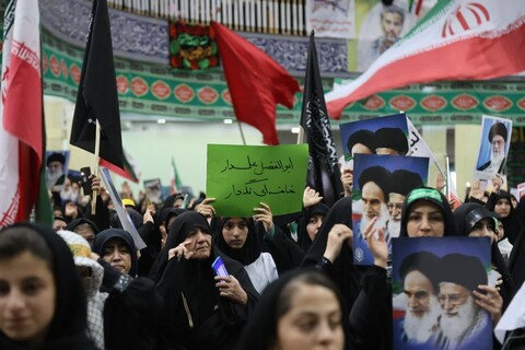 تصاویر / اجتماع بزرگ بانوان همدانی در حمایت از رهبر معظم انقلاب