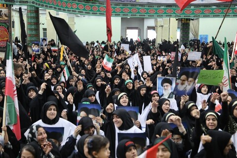 تصاویر / اجتماع بزرگ بانوان همدانی در حمایت از رهبر معظم انقلاب