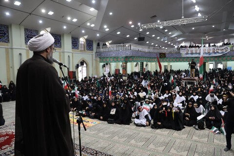 تصاویر / اجتماع بزرگ بانوان همدانی در حمایت از رهبر معظم انقلاب