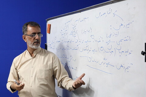 تصاویر/  دوره آموزش خبرنگاری و هوش مصنوعی کارمندان مجتمع آموزشی  و پژوهشی تبلیغ حوزه های علمیه