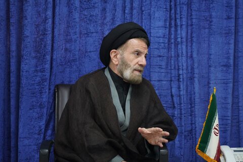 تصاویر دیدار امام جمعه پلدختر با نماینده ولی فقیه در لرستان
