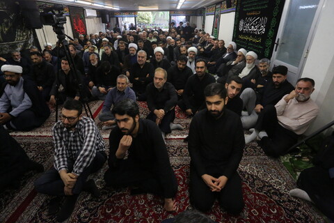 تصاویر / مراسم عزاداری دهه دوم محرم در دفتر امام جمعه اصفهان