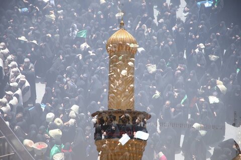 انطلاق عزاء (دفن الأجساد الطاهرة)... حشود نسوية حاضرة لإحياء ثالث إلامام الحسين (ع)