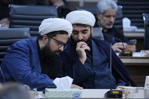 تصاویر / جلسه بررسی فقهی، حقوقی و قانونی فتاوای اخیر مراجع عظام تقلید