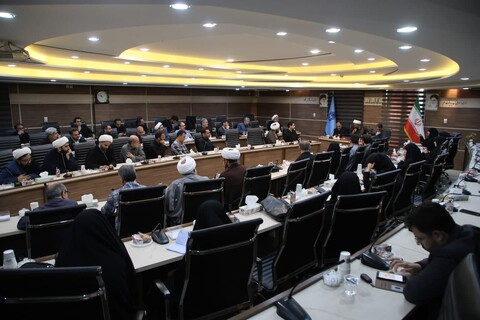 تصاویر / جلسه بررسی فقهی، حقوقی و قانونی فتاوای اخیر مراجع عظام تقلید