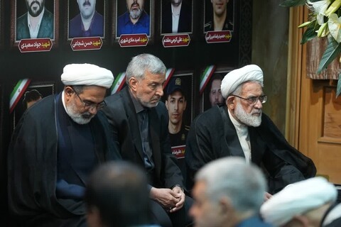 تصاویر/ مراسم یادبود شهدای حمله رژیم جنایتکار صهیونیستی به ندامتگاه اوین