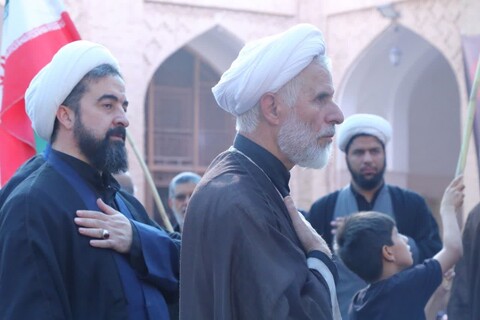 دسته عزاداری روحانیون و طلاب حوزه علمیه یزد در ١٣ محرم حسینی علیه السلام از مدرسه علمیه شفیعیه تا مسجد ملااسماعیل (رَه)