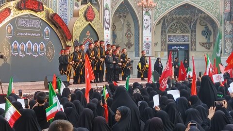 تصاویر/ اجتماع حماسی بانوان مشهدالرضا(ع) یک ایران زینب