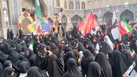 تصاویر/ اجتماع حماسی بانوان مشهدالرضا(ع) یک ایران زینب