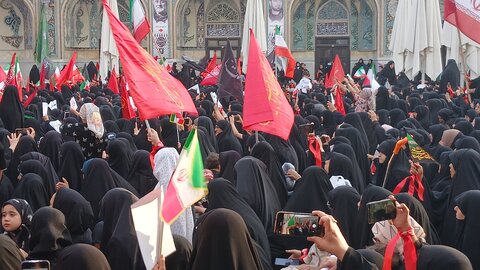 تصاویر/ اجتماع حماسی بانوان مشهدالرضا(ع) یک ایران زینب