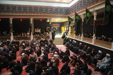 تصاویر / مراسم عزاداری دهه دوم ماه محرم در بیت مرحوم آیت الله العظمی بروجردی