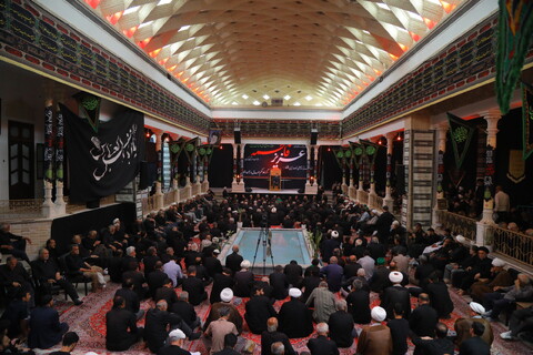 تصاویر / مراسم عزاداری دهه دوم ماه محرم در بیت مرحوم آیت الله العظمی بروجردی