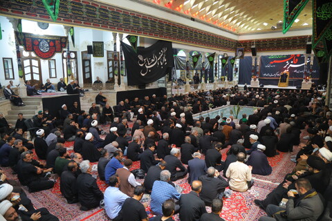 تصاویر / مراسم عزاداری دهه دوم ماه محرم در بیت مرحوم آیت الله العظمی بروجردی