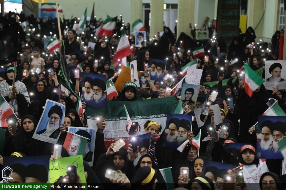 تصاویر / اجتماع بزرگ بانوان همدانی در حمایت از رهبر معظم انقلاب