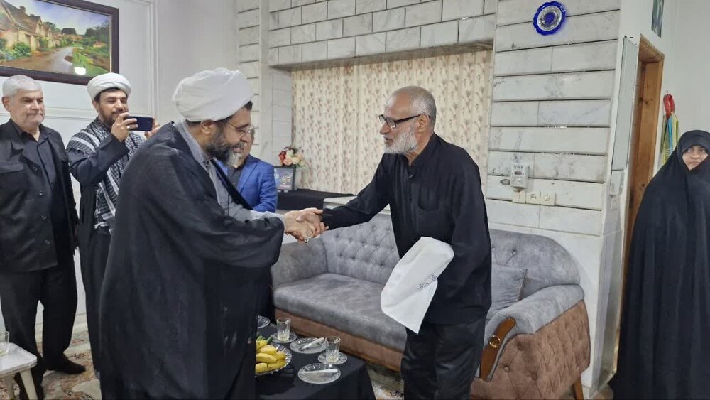 درد امروز بشریت جدا شدن از خداست/ محرم فرصت مناسبی برای تبیین واقعیات