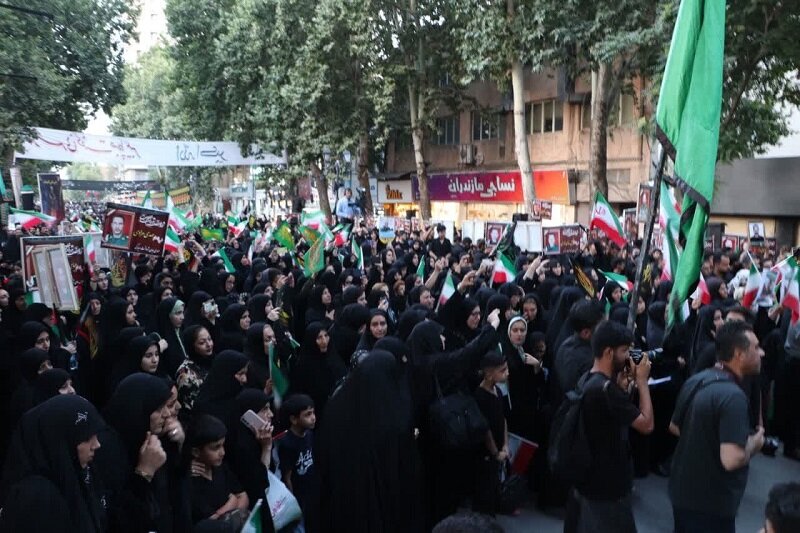 مراسم پرشور علمکشان کرمانشاه در سومین روز عزای حسینی(ع) برگزار شد