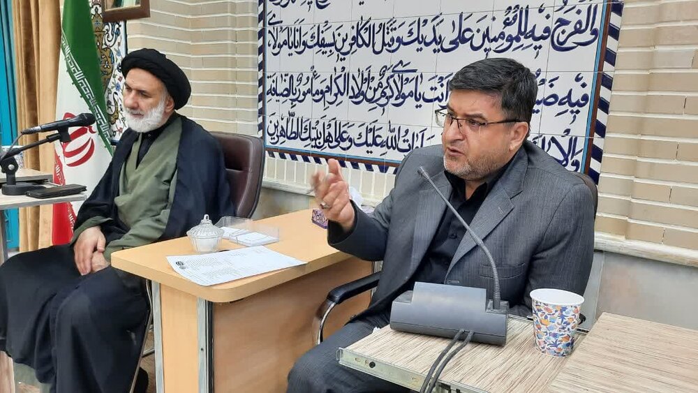 انتقاد استاندار چهارمحال و بختیاری از غیبت مدیران در جلسه شورای نماز