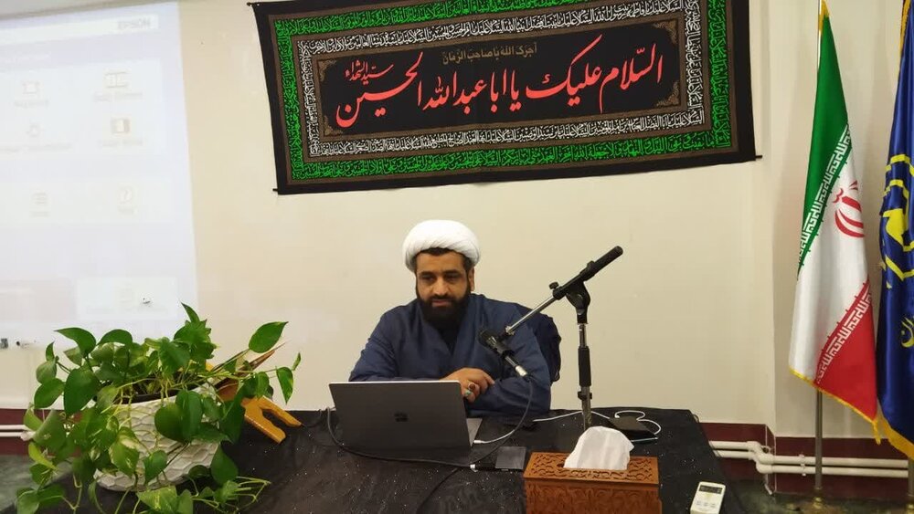 پشتوانه مردمی، کلید ماندگاری و اقتدار رهبری معظم در نظام اسلامی است
