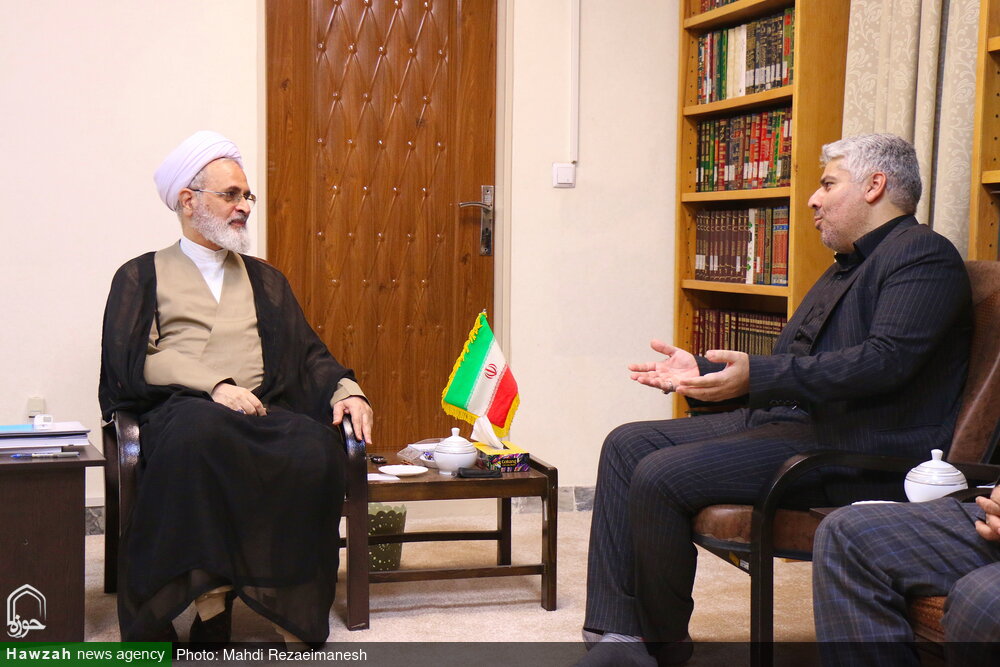 تصاویر/ دیدار رئیس و معاونین جهاد دانشگاهی استان قم با آیت الله اعرافی