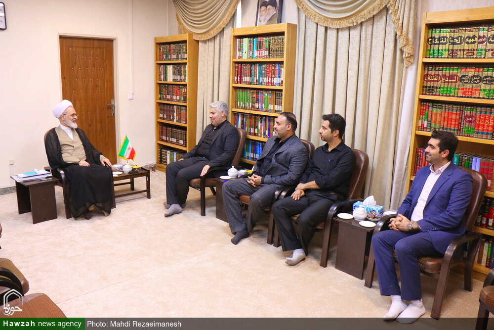 تصاویر/ دیدار رئیس و معاونین جهاد دانشگاهی استان قم با آیت الله اعرافی