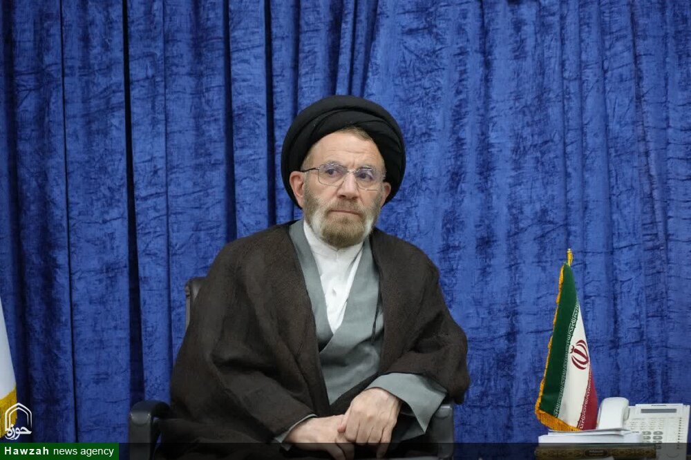 تبدیل زن به کالای تجاری ارمغان غرب است