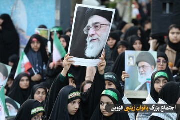 فیلم | اجتماع بزرگ بانوان زینبی در قزوین