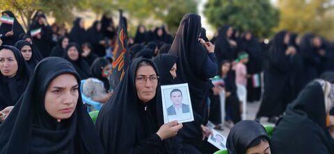 تصاویر اجتماع بانوان زینبی در کوهدشت