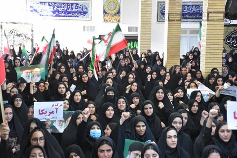 تصاویر اجتماع بانوان زینبی در کوهدشت