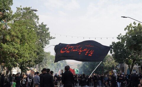 Imágenes / Celebración de la caravana de duelo de los Haidariyun en Zanjan