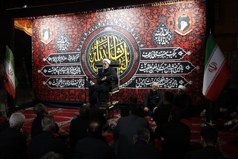 تصاویر/ مراسم سخنرانی و عزاداری دهه دوم محرم الحرام در خوی