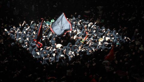 مراسم نمادین دفن پیکر مطهر شهدای کربلا توسط بنی اسد در کربلای معلی