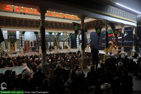 Photos/Cérémonie de deuil pour l'Imam Hussein (AS) lors de la deuxième décade de Muharram, au domicile du défunt Grand Ayatollah Boroujerdi