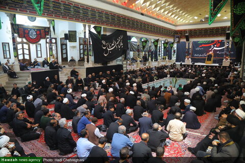 Photos/Cérémonie de deuil pour l'Imam Hussein (AS) lors de la deuxième décade de Muharram, au domicile du défunt Grand Ayatollah Boroujerdi
