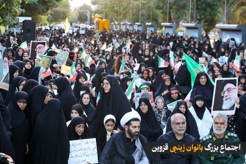 تصاویر / اجتماع بزرگ  زینبیون  در قزوین - نمایش اقتدار و بصیرت زنان قزوینی