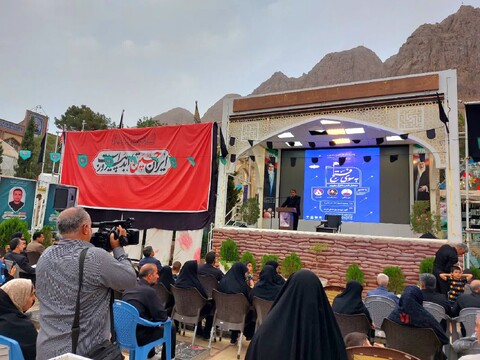 تصاویر/ محفل قرانی به سوی فتح در گلزار شهدای کرمان