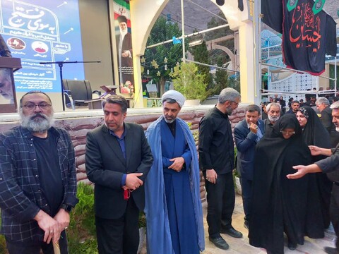 تصاویر/ محفل قرانی به سوی فتح در گلزار شهدای کرمان