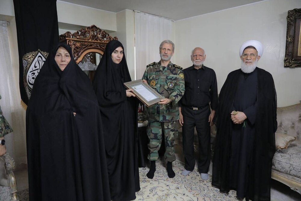 اللواء حاتمي: انتصار النظام الإسلامي على العدو الصهيوني إنجاز عظيم للشعب الإيراني