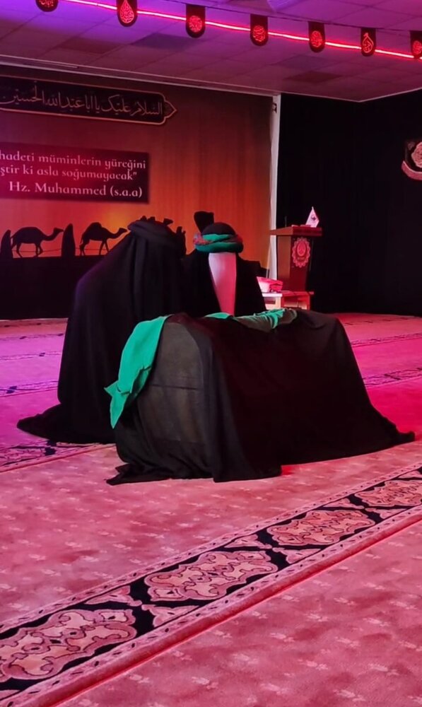 Kevser Kültür Merkezi’nde Hz. Zeynep (s.a) ve Hüseynî Kafileyi Anma Programı Gerçekleştirildi