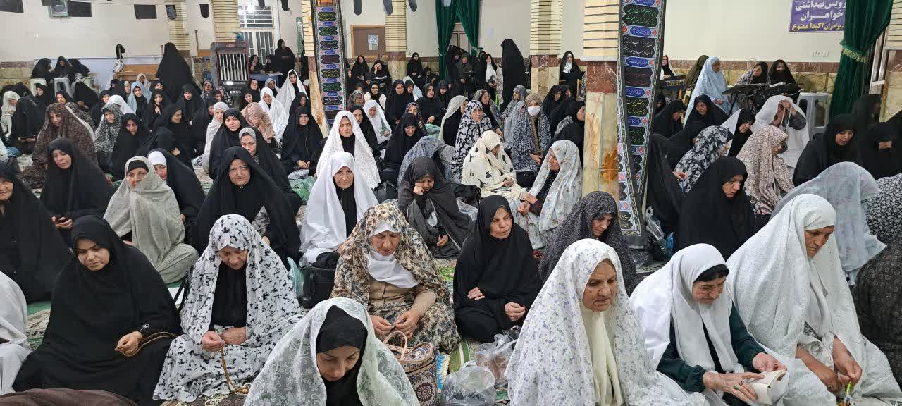 تصاویر/ اقامه نماز جمعه الیگودرز