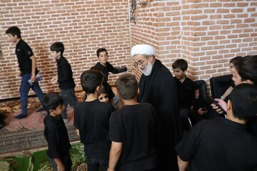 تصاویر/ اختتامیه برنامه حسینیه کودکان حوزه علمیه مرند